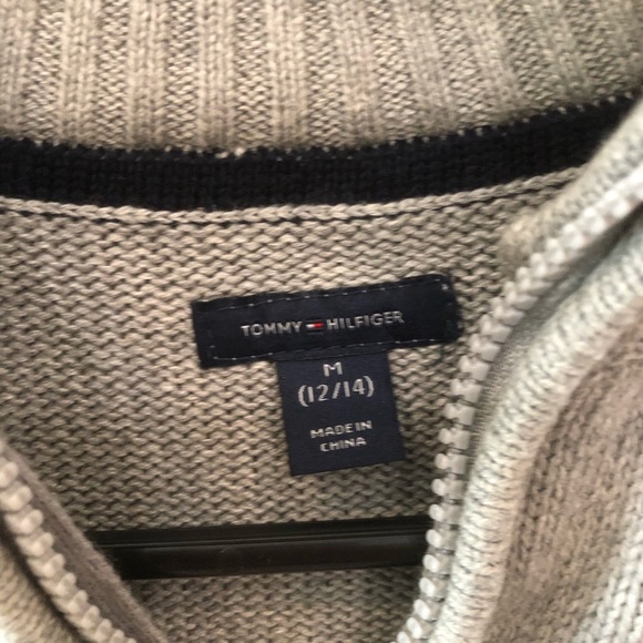 Tommy Hilfiger Big Boy’s Pull Over Gray Sweater Size M (12/14) 100% Cotton - Picture 2 of 12